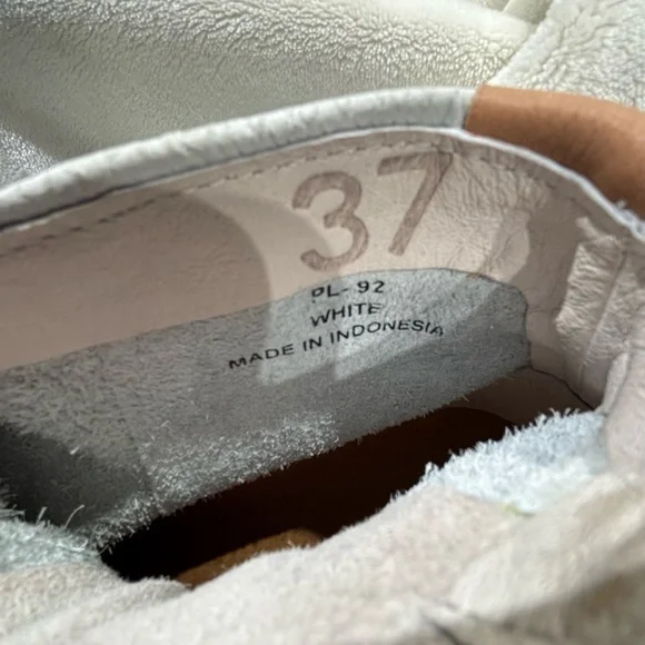 Blackstone Bootie - Picture 7 of 8